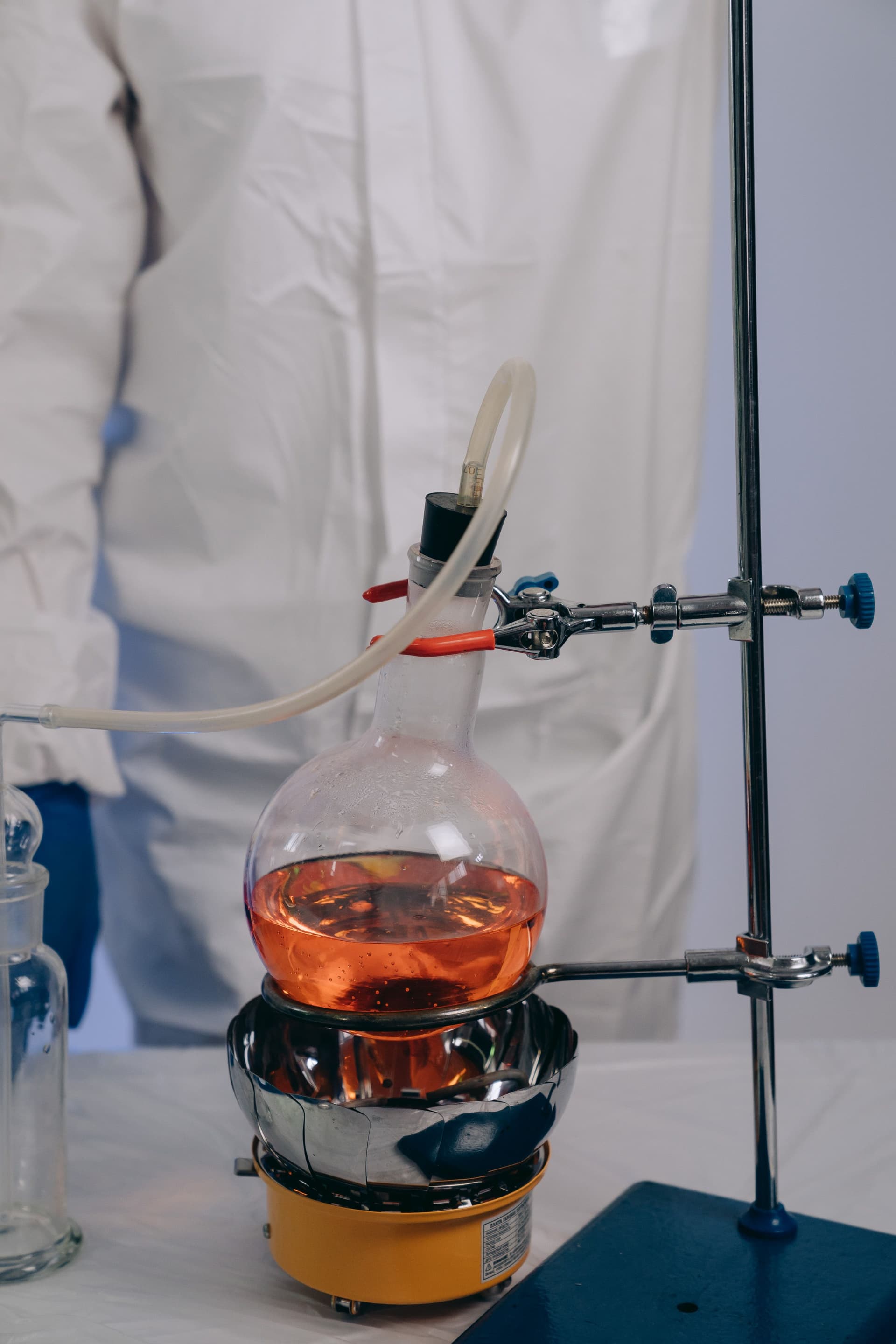 What to Know Before Choosing an Oil and Gas Testing Laboratory in Saudi Arabia